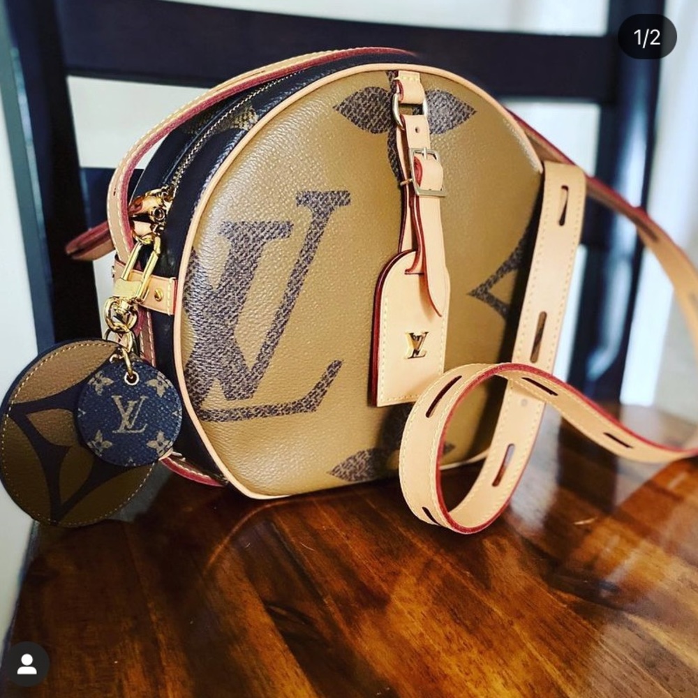 💟 Limited Edition Louis Vuitton Giant Reverse Boite Chapeau Souple - Picture 2 of 16